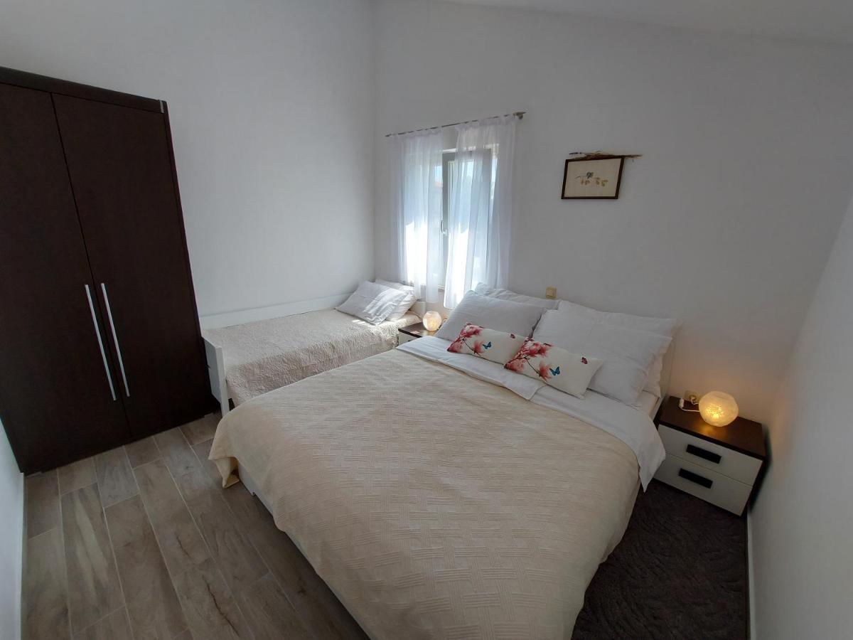 Vila Kraljica Malinska Ngoại thất bức ảnh